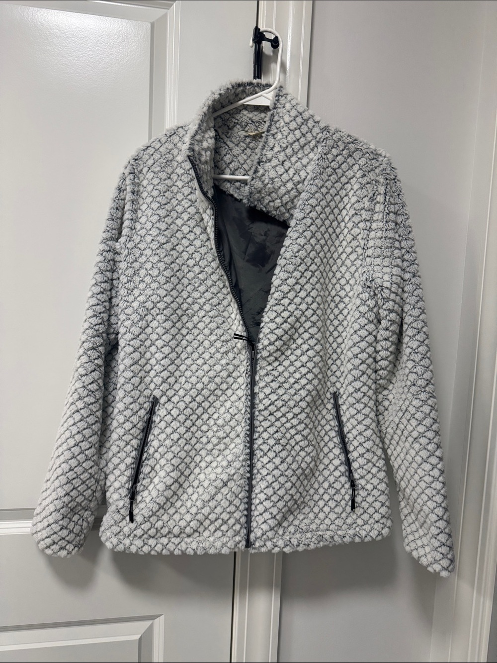 Cozy Textured Zip Front Jacket - Light Gray and white